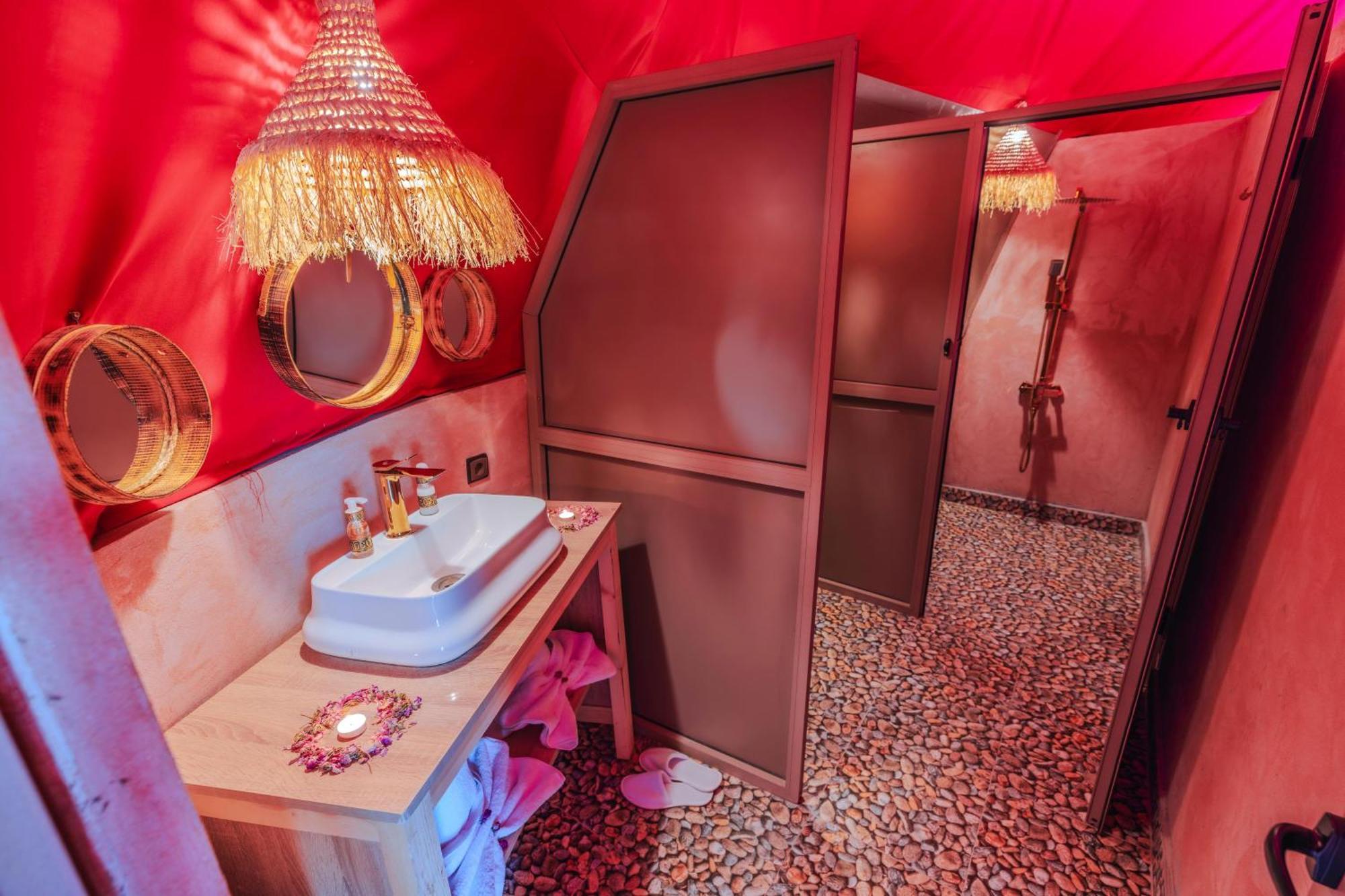 Luxury Camp Camelhouse Hotell Merzouga Rum bild