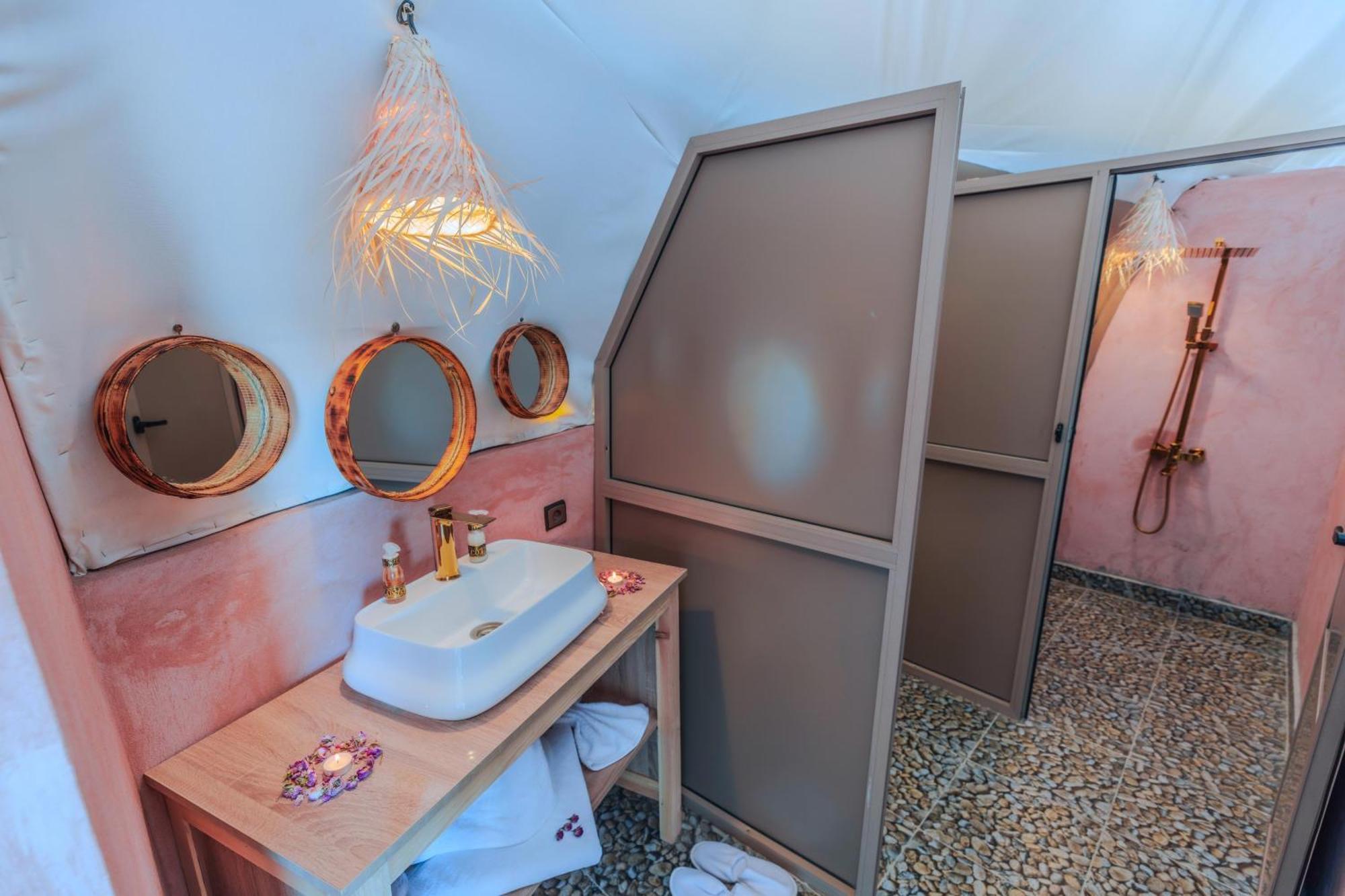 Luxury Camp Camelhouse Hotell Merzouga Exteriör bild